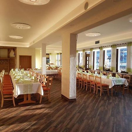 Hotel Fasold Sulzfeld  Екстериор снимка