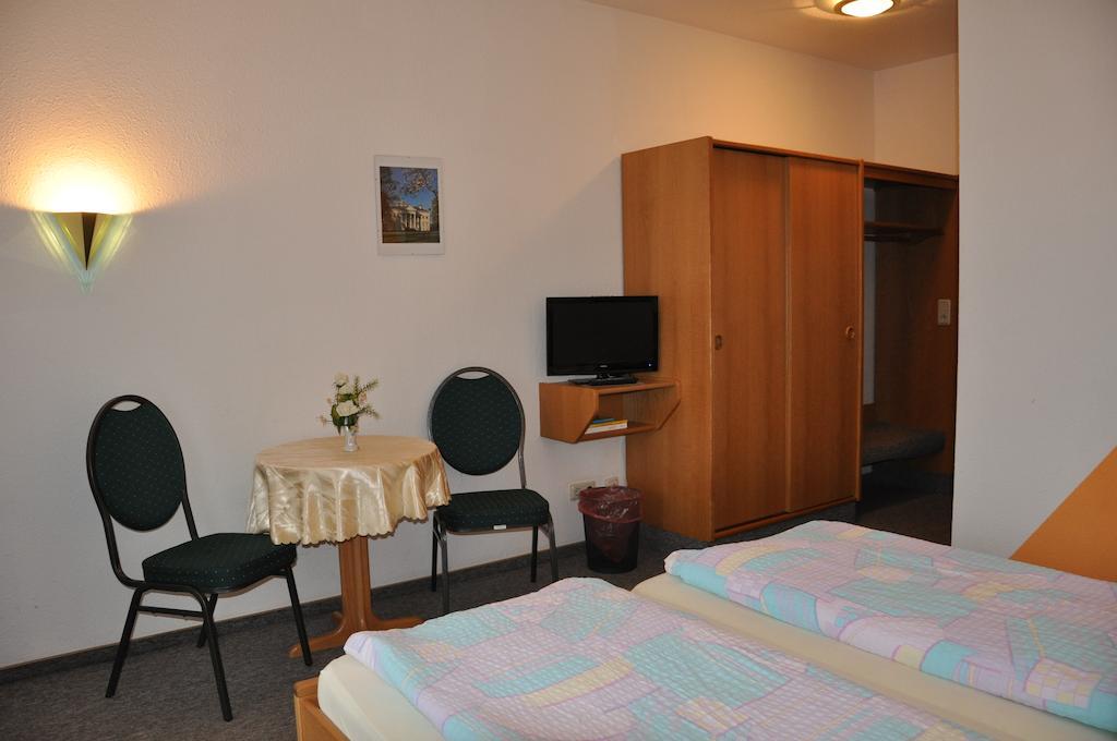 Hotel Fasold Sulzfeld  Стая снимка