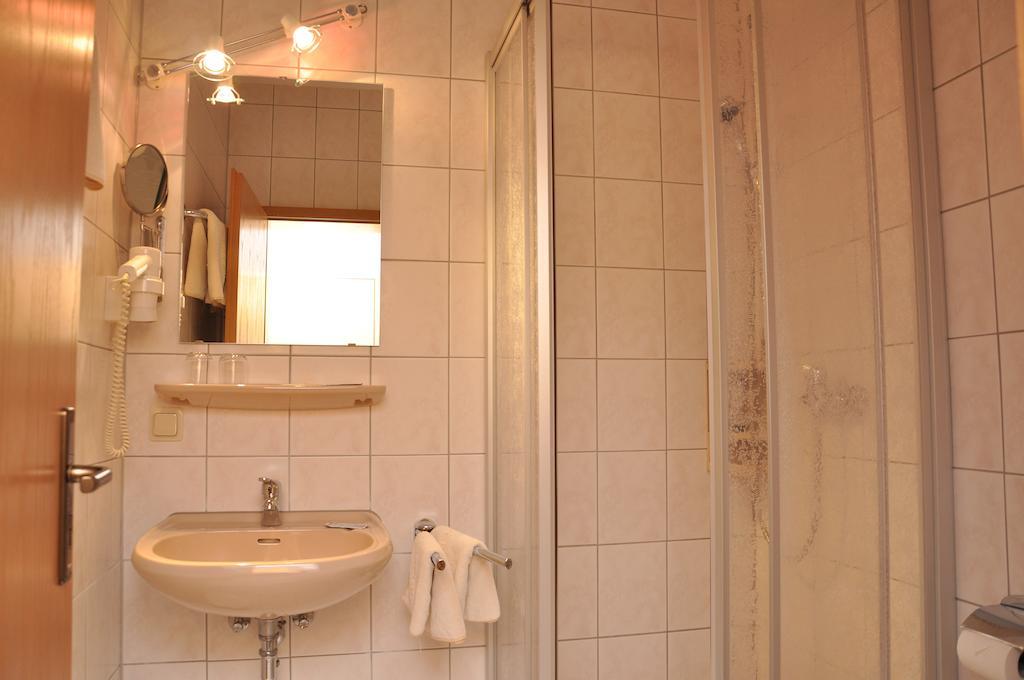 Hotel Fasold Sulzfeld  Стая снимка