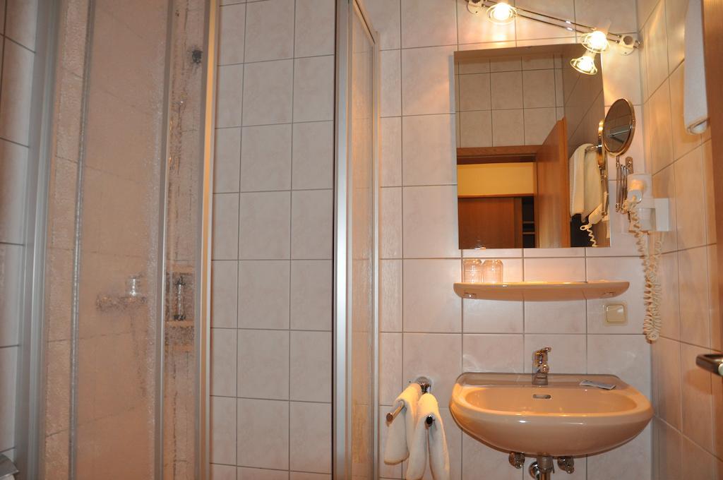 Hotel Fasold Sulzfeld  Стая снимка